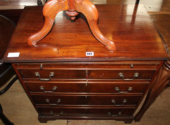 Victorian hall chair & tripod wine table